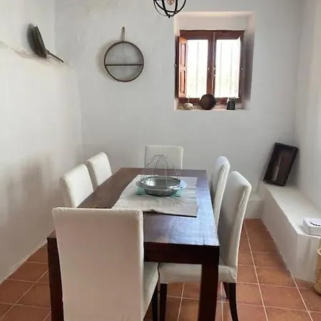 Casa De La Era * Cuevas de Ayllon