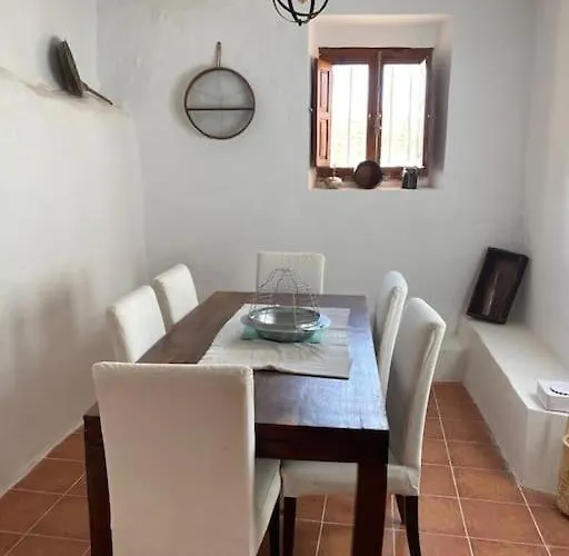 Casa De La Era * Cuevas de Ayllon